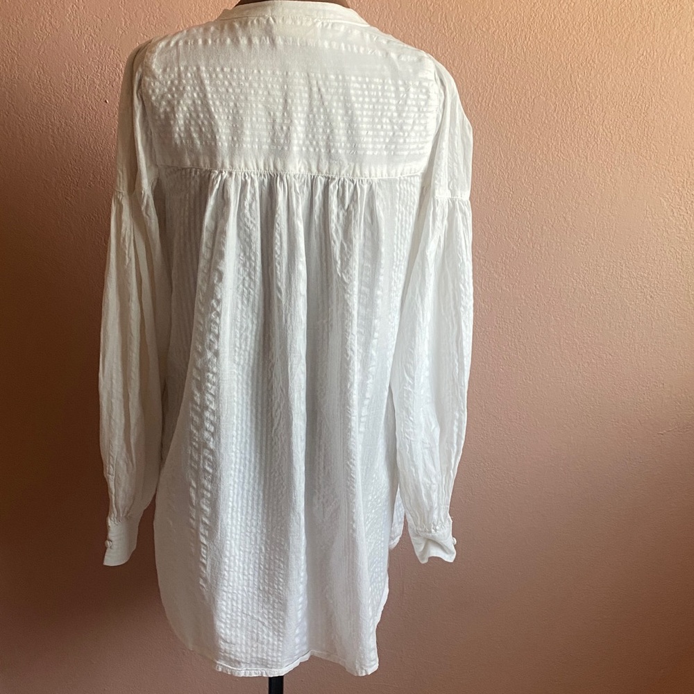 MAEVE  White Textured Button-Up Tunic - Picture 4 of 11